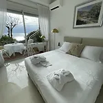 Ξενοδοχείο Le 4*