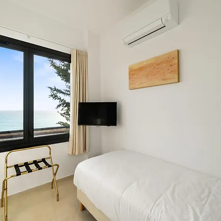 Le Ξενοδοχείο 4*