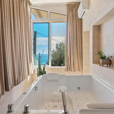 Le Hotel Roquebrune-Cap-Martin