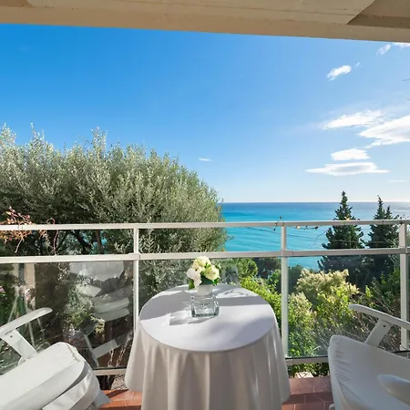 Le 4* Roquebrune-Cap-Martin