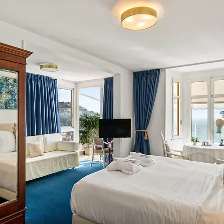 Le Ξενοδοχείο 4*