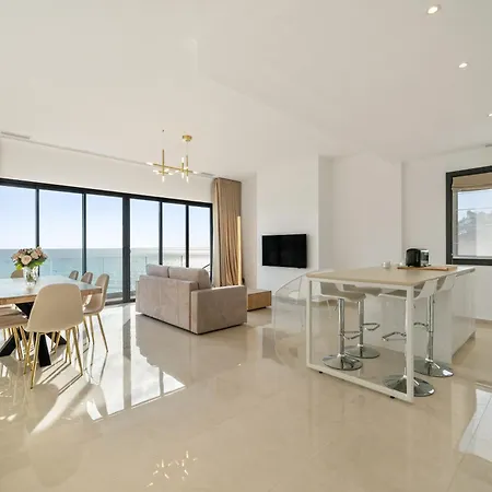 Ξενοδοχείο Le 4*