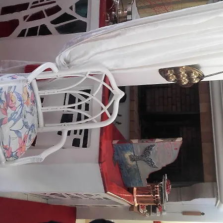 Отель Le 4*