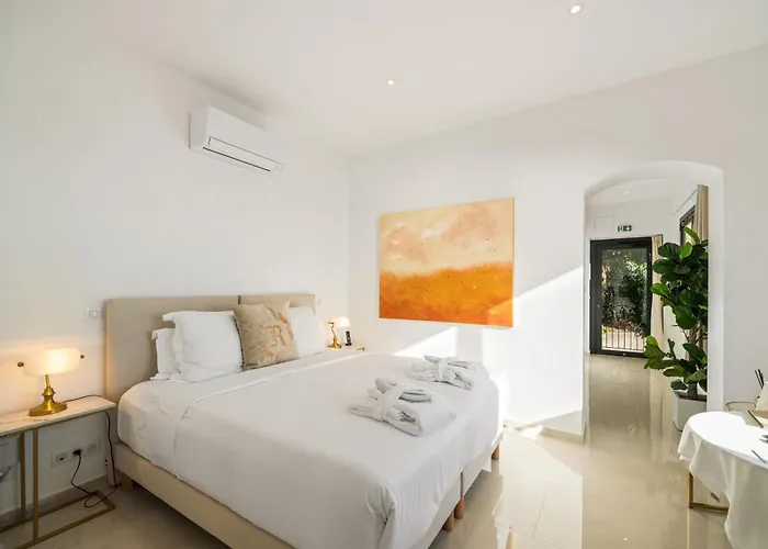 Le Hotell Roquebrune-Cap-Martin