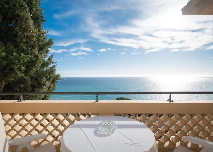 Le 4* Roquebrune-Cap-Martin