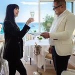Le Hotel