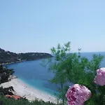 Le Hotel