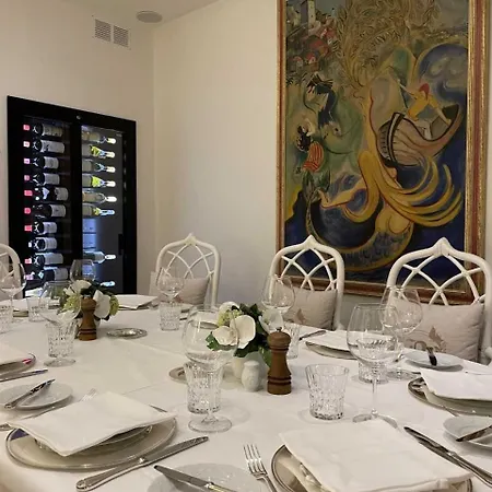 罗克博鲁尔酒店 酒店 4*