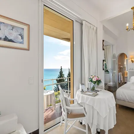 Le Hotell