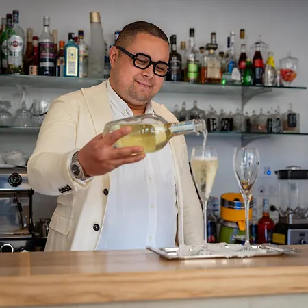 酒店 罗克博鲁尔酒店 罗克布吕讷-卡普马丹